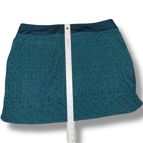 NIKE GOLF TOUR PERFORMANCE Dri-Fit Skort - XL Teal / Green Polka Dot - Picture 4 of 12